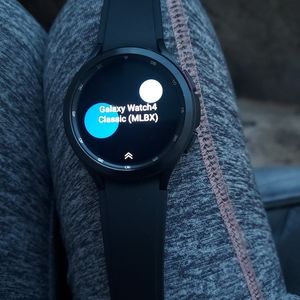 Samsung galaxy smartwatch classic 4